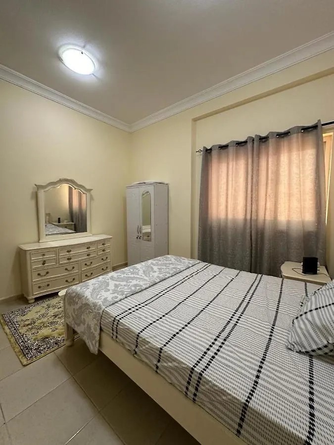 Private Room - Apartment Sharjah Homestay